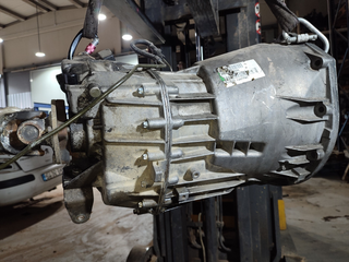 CAJA CAMBIOS MERCEDES SPRINTER 02.00 -> CAJA CERR