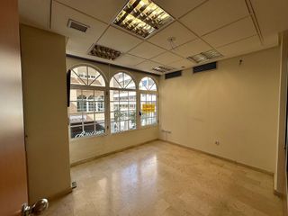 Oficina en venta en Centro en Cáceres