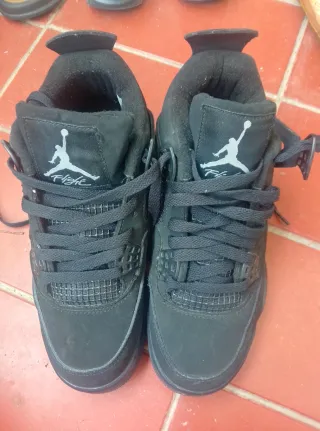 Zapatos Jordan Negros