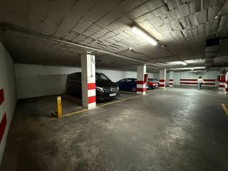 Garaje en venta en El Bajondillo en Torremolinos