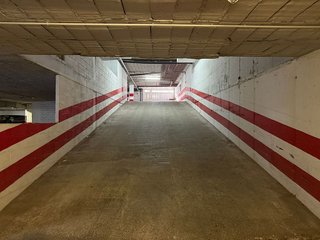 Garaje en venta en El Bajondillo en Torremolinos