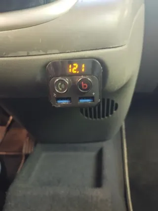 Transmisor FM Bluetooth. USB y tft
