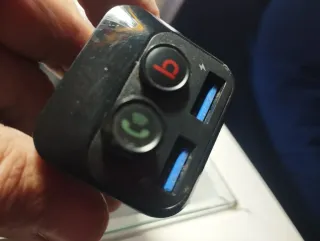 Transmisor FM Bluetooth. USB y tft