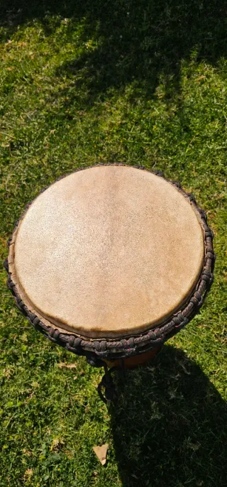 Djembe artesanal 61cm / 34cm caoba africana (khaya