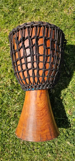 Djembe artesanal 61cm / 34cm caoba africana (khaya