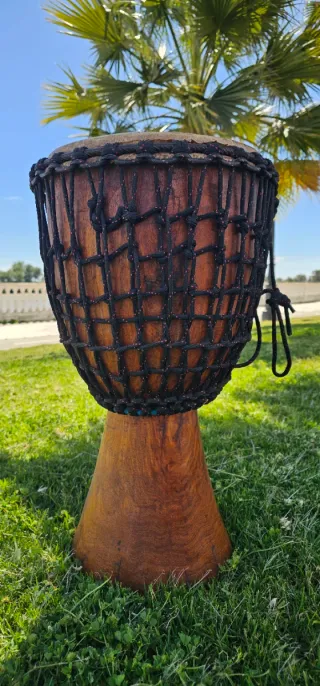 Djembe artesanal 61cm / 34cm caoba africana (khaya