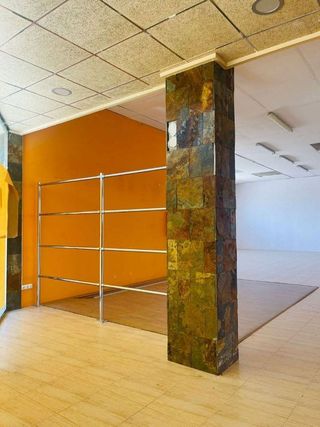 Local comercial en venta en Yecla