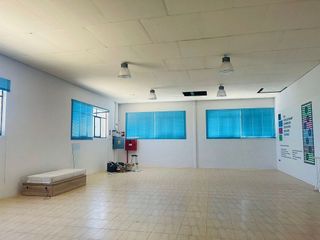 Local comercial en venta en Yecla
