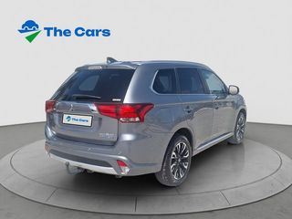 Mitsubishi Outlander PHEV Kaiteki 4WD