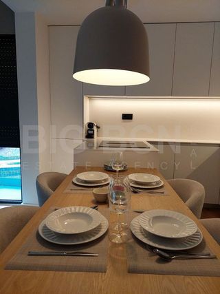 Casa adosada en alquiler en Finestrelles en Esplugues de Llobregat