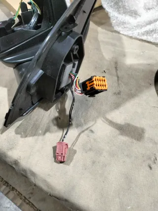 Retrovisor Derecho Peugeot 308