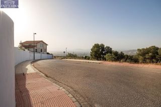 Terreno en venta en Zubia (La)