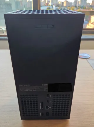 Xbox Series X + Mando Negro