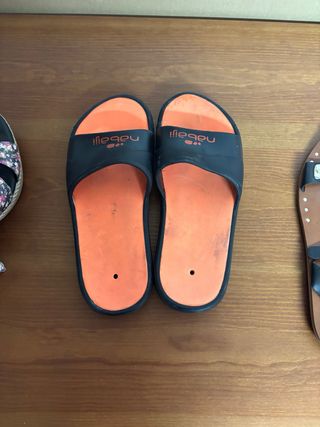 Pack 4 pares de calzado (deportivo y sandalias)