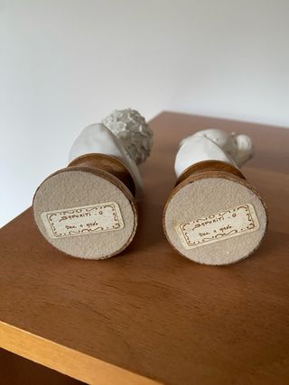 Bustos cerámica niño y niña con peana de madera