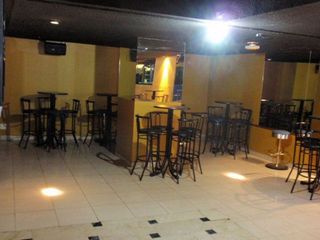 Bar en venta en San Isidro - Los Almendros en Alcalá de Henares