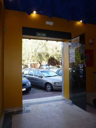 Bar en venta en San Isidro - Los Almendros en Alcalá de Henares