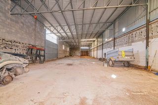 Nave industrial en alquiler en Loja