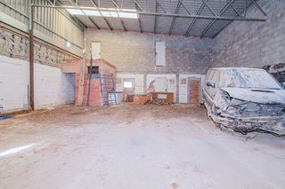 Nave industrial en alquiler en Loja