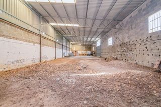 Nave industrial en alquiler en Loja