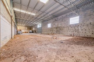 Nave industrial en alquiler en Loja