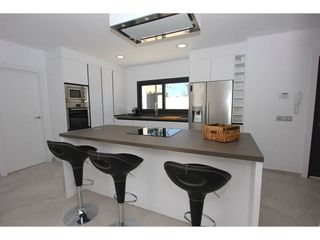 Casa en alquiler en Elviria en Marbella