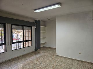 Local comercial en alquiler en Tres Olivos - La Piedad en Talavera de la Reina