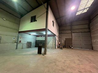 Nave industrial en alquiler en Avda. de Abril. - 9 de octubre en Sagunto
