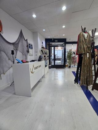 Local comercial en alquiler en San Isidro - Los Almendros en Alcalá de Henares