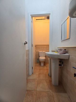 Local comercial en alquiler en San Isidro - Los Almendros en Alcalá de Henares