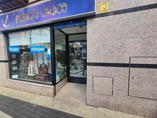Local comercial en alquiler en San Isidro - Los Almendros en Alcalá de Henares