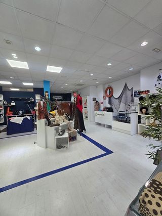 Local comercial en alquiler en San Isidro - Los Almendros en Alcalá de Henares