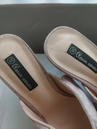 Mules Amor Amore Beige/Rosa Tacon Aguja