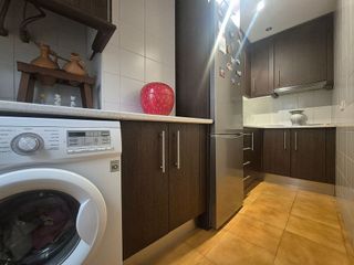 Piso en venta en La Goleta - San Felipe Neri en Málaga