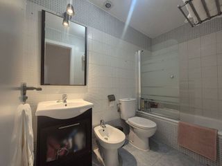 Piso en venta en La Goleta - San Felipe Neri en Málaga