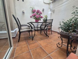 Piso en venta en La Goleta - San Felipe Neri en Málaga