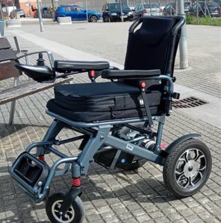 Silla de ruedas eléctrica