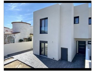 Casa adosada en venta en Empuriabrava en Castelló d´Empúries
