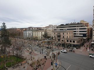 Piso en venta en Centro en Logroño