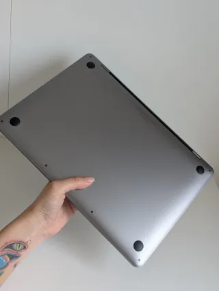 MacBook Pro 13" 2020 M1, 256GB SSD, 8GB RAM