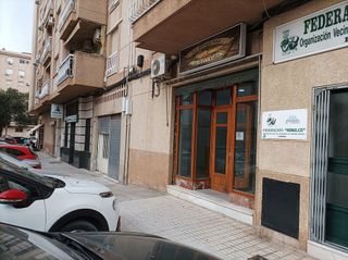 Local comercial en alquiler en Linares