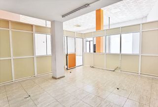 Local comercial en alquiler en San Luis en Almería
