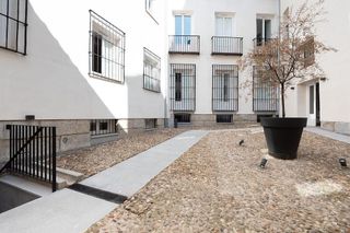 Piso en alquiler en Universidad - Malasaña en Madrid