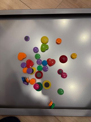 Tablero metálico Ikea para colgar SPONTAN