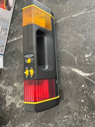 Linterna multiusos