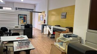 Local comercial en alquiler en Instituts - Universitat en Lleida