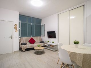 Piso en alquiler en Santa Catalina - Canteras en Palmas de Gran Canaria(Las)