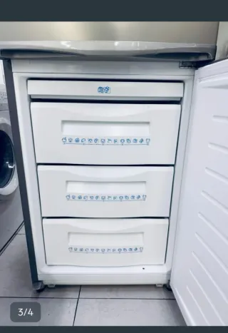 Nevera combi plateada