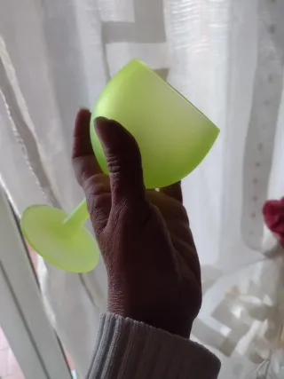 Calici vino colorati in vetro