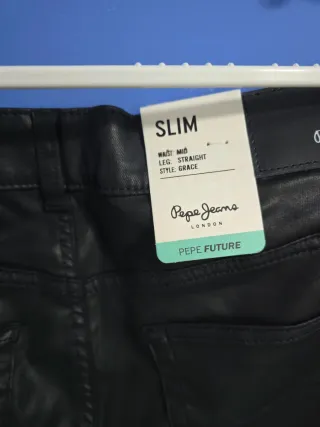 Pepe Jeans negros efecto piel